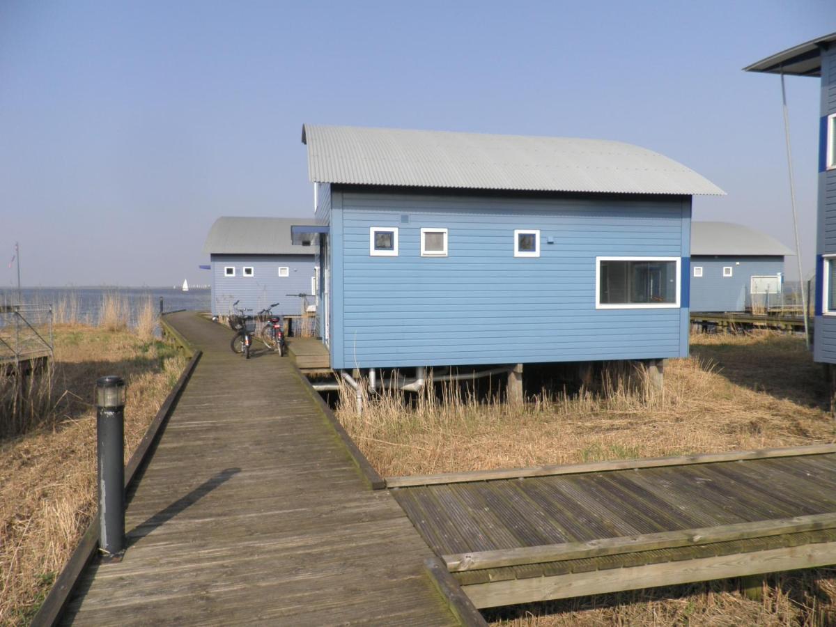 6 Pers. Waterfront Home Seeblick, Equipped Stilt House On The Water Anjum Exterior photo